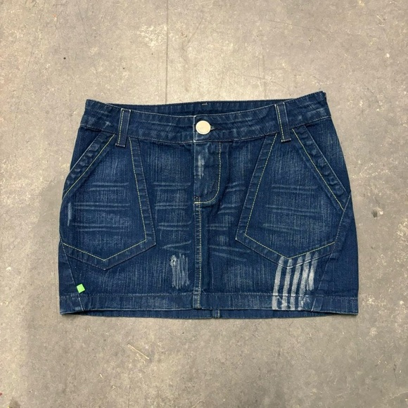 Y2K Miss Bella Distressed Paneled Mini Skirt - Picture 1 of 7